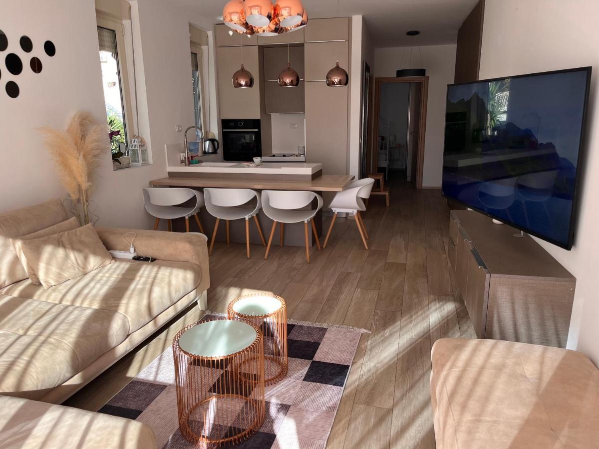 Atina Apartment, City Centre Budva ,Luxurious, Bright, Parking Zewnętrze zdjęcie